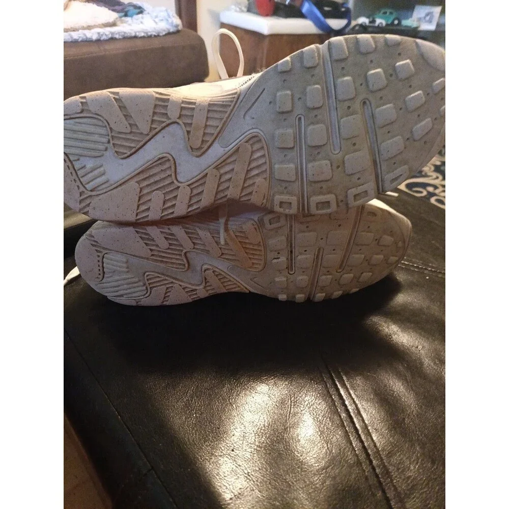 Nike Air Max Excee Womens Size 7.5 White Pink Casual Shoes Sneakers CD5432-117